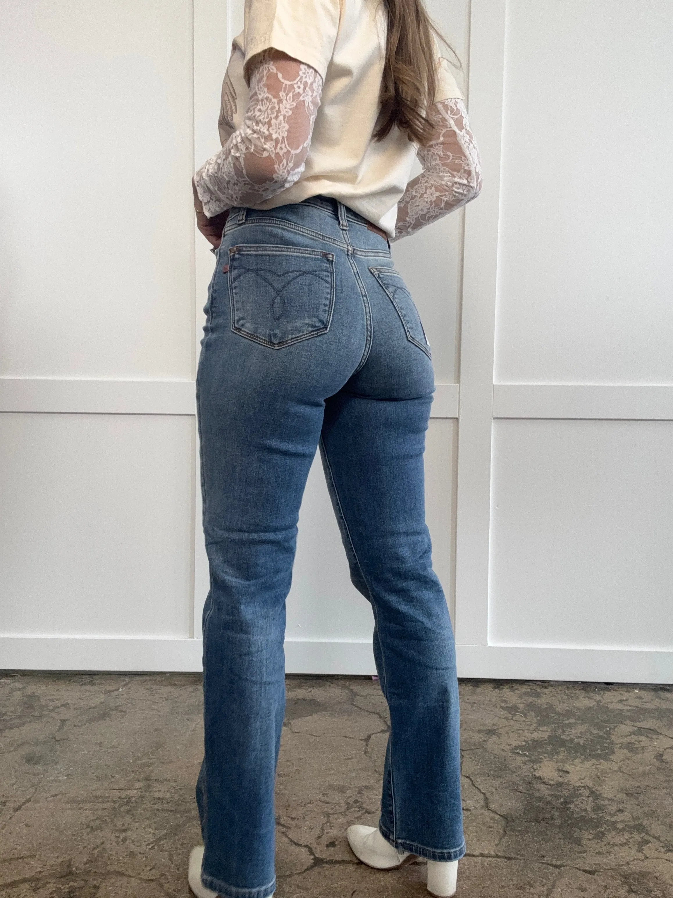 Iris Judy Blue Vintage Wash Thermal Straight Leg Jeans